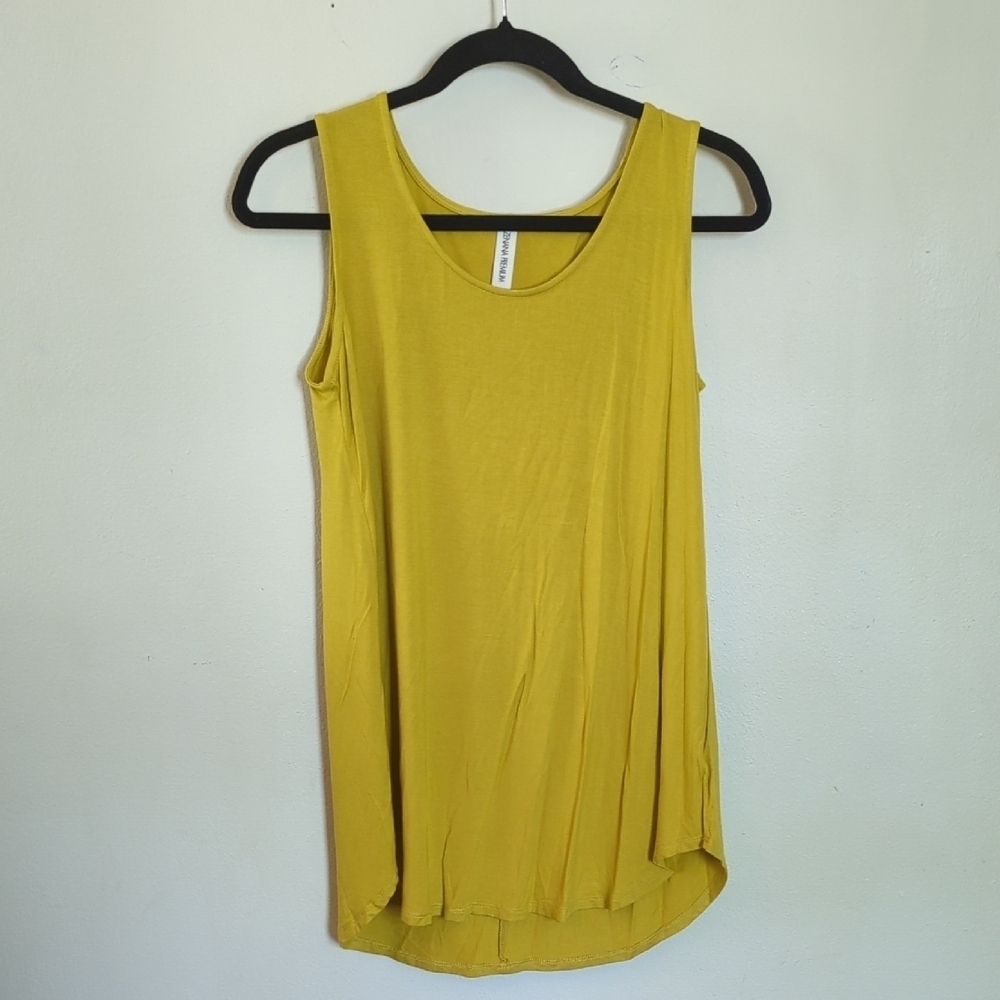 Zenana Premium Mustard Yellow Tank Top Stretchy Rounded Hem Women's Size S